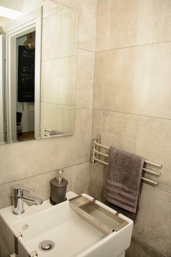 Comfy Brand New Apt Near Acropolis Museum เอเธนส์ ภายนอก รูปภาพ